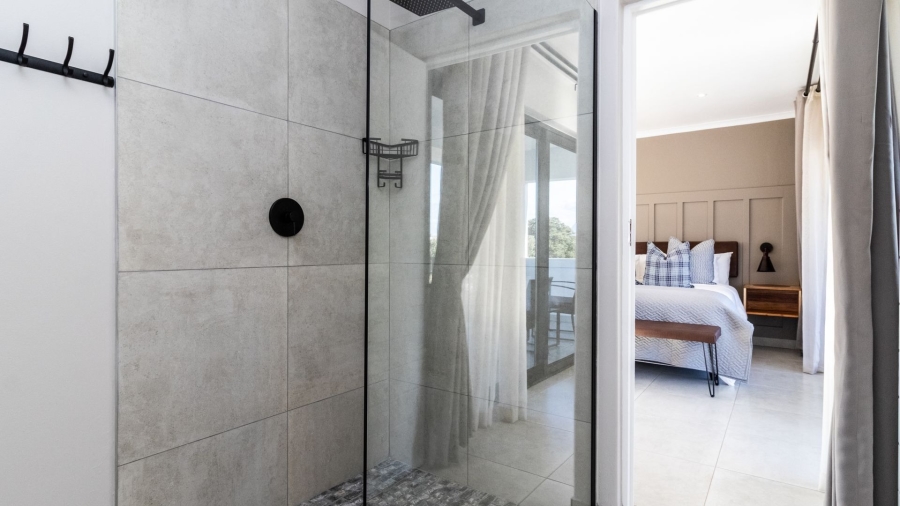9 Bedroom Property for Sale in Westcliff Western Cape
